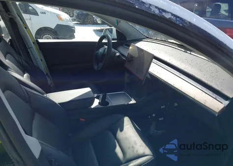 2022 Tesla Model Y Long Range Dual Motor All-Wheel Drive from USA, damaged, VIN 7SAYGDEE1NF425622